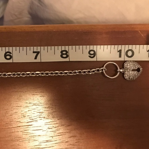 Chateau D'argent Heart and Key Bracelet - Picture 5 of 5